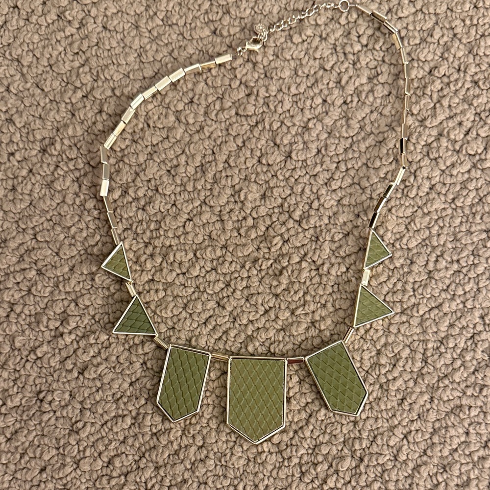House of Harlow 1960 Olive Geometric Necklace